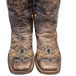 Corral Kids 2.5 Brown Distressed Leather Southwestern Embroidered Cowboy Boots